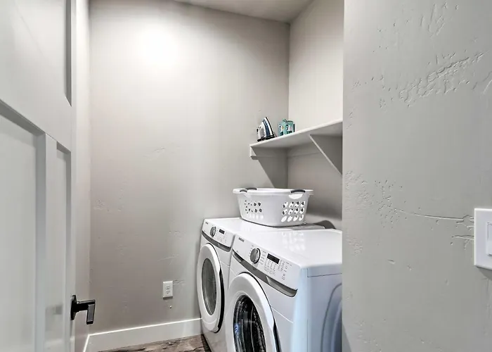 Modern Home, 4 Mi To Downtown! Flagstaff
