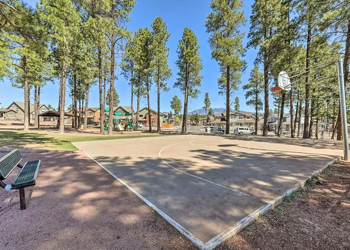 Modern Home, 4 Mi To Downtown! *