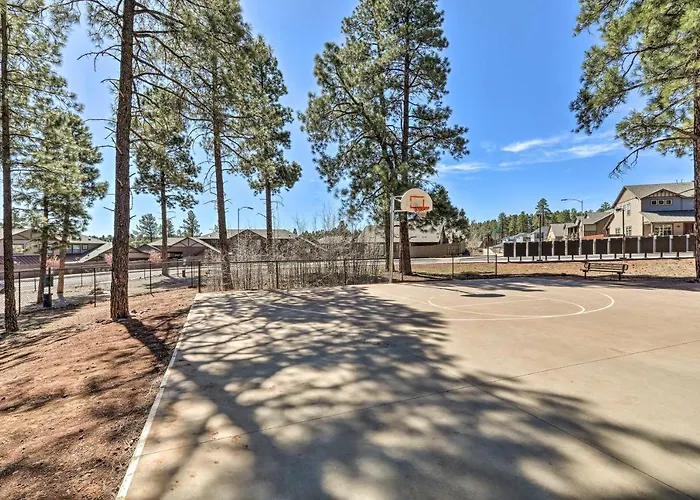 Modern Home, 4 Mi To Downtown! *